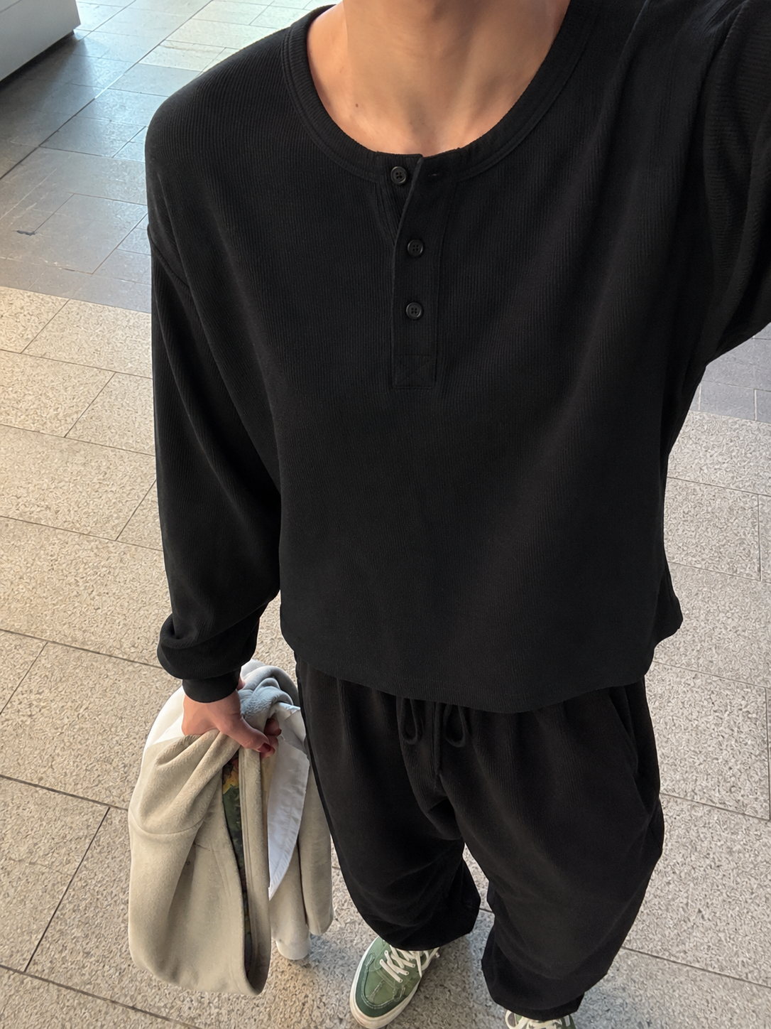 Easy Vibe Henley- Black